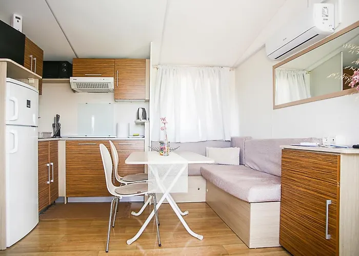 Auto-kamp Dvije Suze 1 Holiday park *