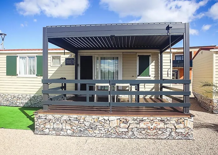 Auto-kamp Dvije Suze 1 *